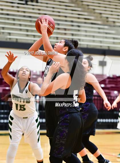 Thumbnail 1 in Weslaco East vs Brenham (NEISD Invitational) photogallery.