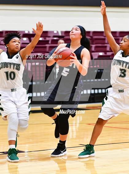 Thumbnail 2 in Weslaco East vs Brenham (NEISD Invitational) photogallery.