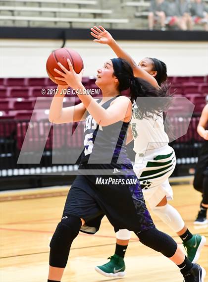 Thumbnail 3 in Weslaco East vs Brenham (NEISD Invitational) photogallery.