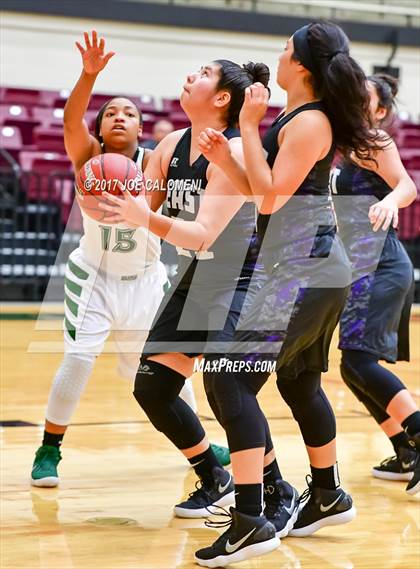 Thumbnail 2 in Weslaco East vs Brenham (NEISD Invitational) photogallery.