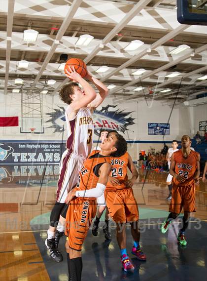 Thumbnail 1 in Dobie vs. Deer Park (McDonald's Texas Invitational) photogallery.