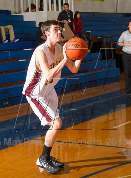 Thumbnail 2 in Dobie vs. Deer Park (McDonald's Texas Invitational) photogallery.