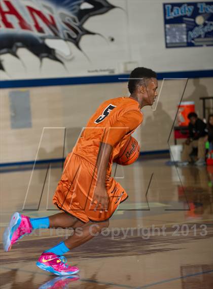 Thumbnail 2 in Dobie vs. Deer Park (McDonald's Texas Invitational) photogallery.