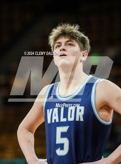 Thumbnail 3 in Chaparral vs Valor Christian (CHSAA 6A Great 8) photogallery.