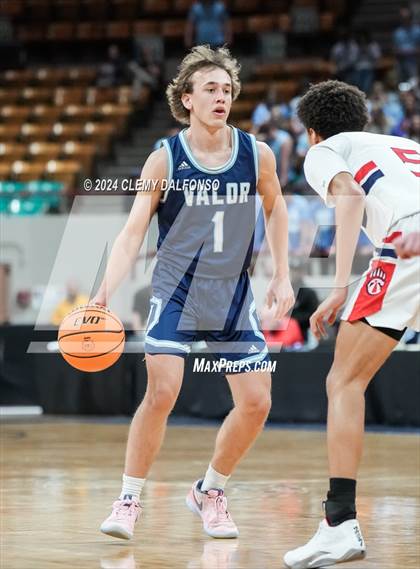 Thumbnail 3 in Chaparral vs Valor Christian (CHSAA 6A Great 8) photogallery.