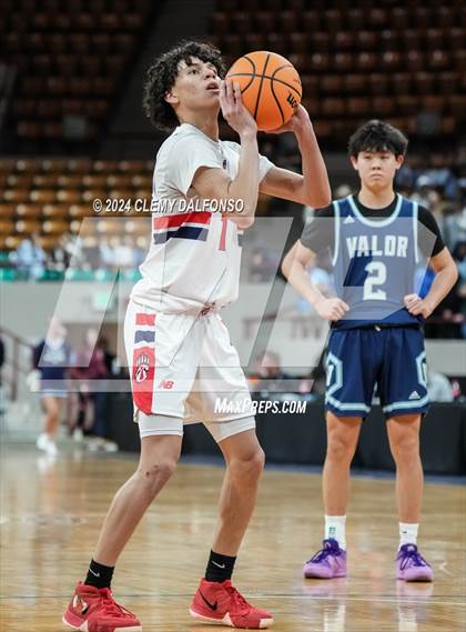 Thumbnail 3 in Chaparral vs Valor Christian (CHSAA 6A Great 8) photogallery.
