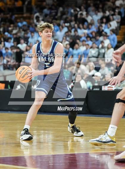 Thumbnail 2 in Chaparral vs Valor Christian (CHSAA 6A Great 8) photogallery.