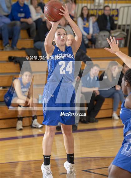 Thumbnail 2 in McDonell Central @ Clayton photogallery.