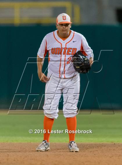 Thumbnail 3 in Holmes @ United (UIL 6A Regional Semifinal) photogallery.