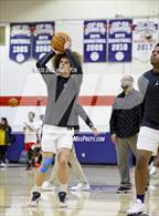 Photo from the gallery "Lawndale vs Leuzinger (Ocean League Basketball Tournament)"
