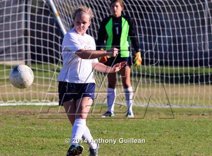 Thumbnail 2 in St. Margaret's vs. La Mirada photogallery.