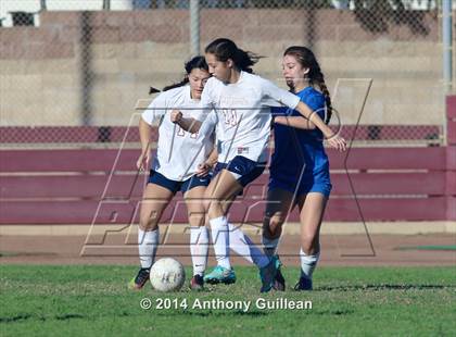 Thumbnail 3 in St. Margaret's vs. La Mirada photogallery.