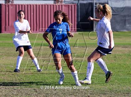 Thumbnail 2 in St. Margaret's vs. La Mirada photogallery.