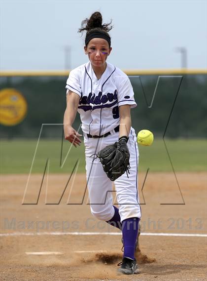 Thumbnail 1 in Westlake vs Cedar Ridge (5A Region 2 Bi-district playoff) photogallery.