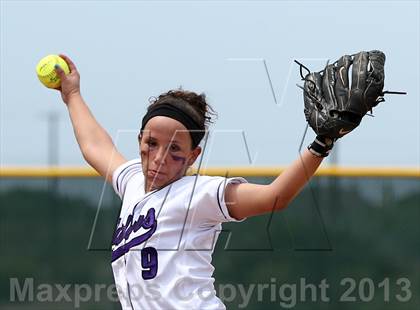 Thumbnail 2 in Westlake vs Cedar Ridge (5A Region 2 Bi-district playoff) photogallery.