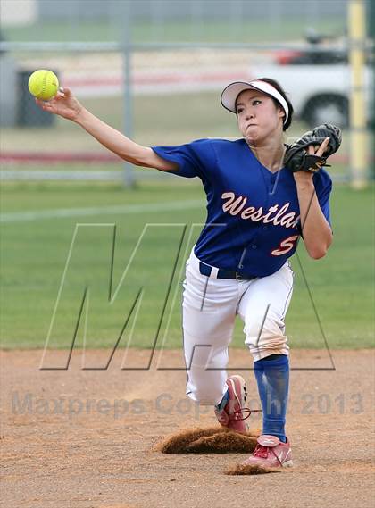 Thumbnail 3 in Westlake vs Cedar Ridge (5A Region 2 Bi-district playoff) photogallery.