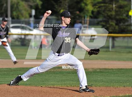 Thumbnail 2 in Tokay @ Tracy photogallery.