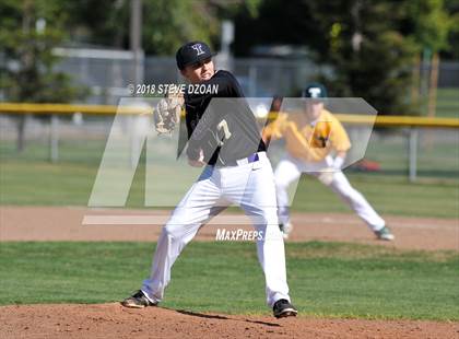 Thumbnail 1 in Tokay @ Tracy photogallery.