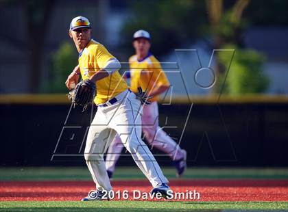 Thumbnail 1 in Germantown @ Whitefish Bay photogallery.