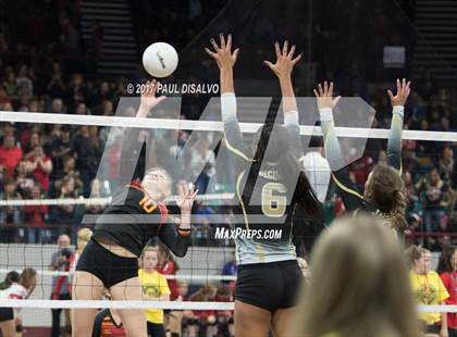 Thumbnail 2 in Castle View vs. Rock Canyon (CHSAA 5A Pool Play) photogallery.