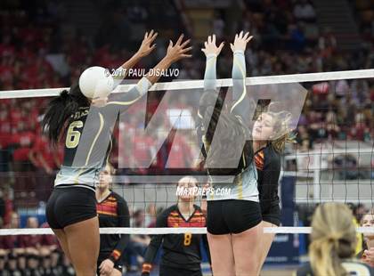 Thumbnail 3 in Castle View vs. Rock Canyon (CHSAA 5A Pool Play) photogallery.