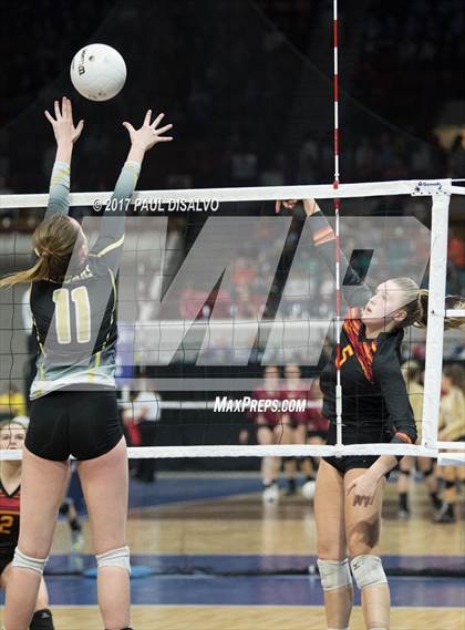 Thumbnail 1 in Castle View vs. Rock Canyon (CHSAA 5A Pool Play) photogallery.