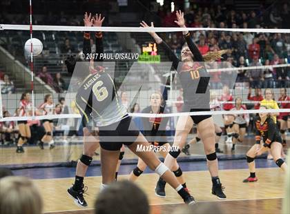 Thumbnail 2 in Castle View vs. Rock Canyon (CHSAA 5A Pool Play) photogallery.