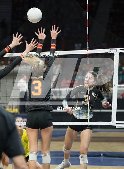 Thumbnail 2 in Castle View vs. Rock Canyon (CHSAA 5A Pool Play) photogallery.