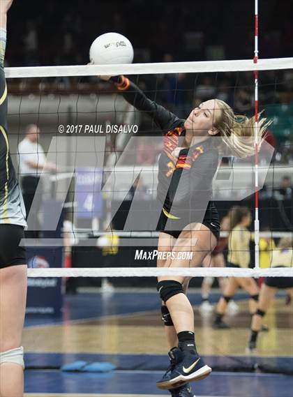 Thumbnail 1 in Castle View vs. Rock Canyon (CHSAA 5A Pool Play) photogallery.