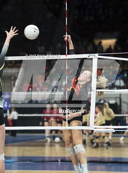 Thumbnail 3 in Castle View vs. Rock Canyon (CHSAA 5A Pool Play) photogallery.