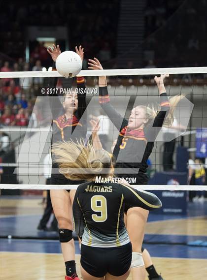 Thumbnail 2 in Castle View vs. Rock Canyon (CHSAA 5A Pool Play) photogallery.