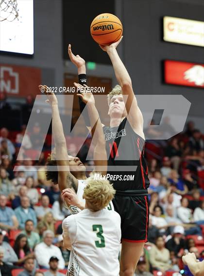 Thumbnail 2 in Snow Canyon vs. Hurricane (UHSAA 4A Quarterfinal Playoff) photogallery.