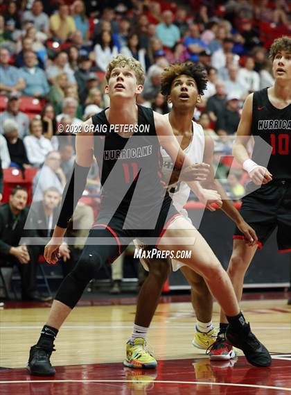 Thumbnail 2 in Snow Canyon vs. Hurricane (UHSAA 4A Quarterfinal Playoff) photogallery.