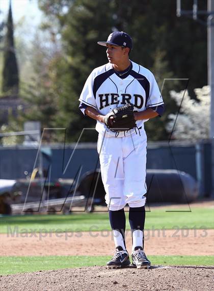 Thumbnail 2 in Elk Grove vs Pleasant Grove (Boras Classic - North Bracket Championship) photogallery.