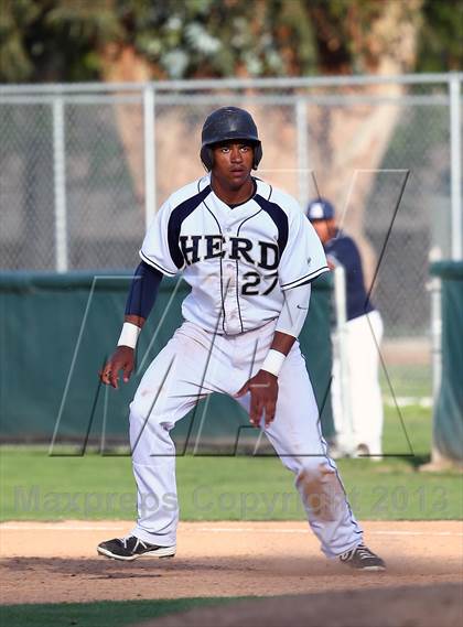 Thumbnail 2 in Elk Grove vs Pleasant Grove (Boras Classic - North Bracket Championship) photogallery.
