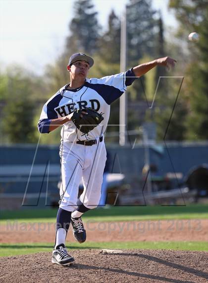 Thumbnail 1 in Elk Grove vs Pleasant Grove (Boras Classic - North Bracket Championship) photogallery.