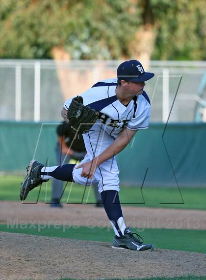 Thumbnail 2 in Elk Grove vs Pleasant Grove (Boras Classic - North Bracket Championship) photogallery.