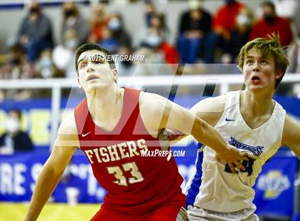 Thumbnail 1 in Fishers vs Hamilton Southeastern (IHSAA Sectional Round 1 Playoff) photogallery.