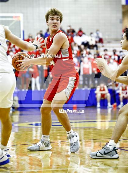 Thumbnail 1 in Fishers vs Hamilton Southeastern (IHSAA Sectional Round 1 Playoff) photogallery.