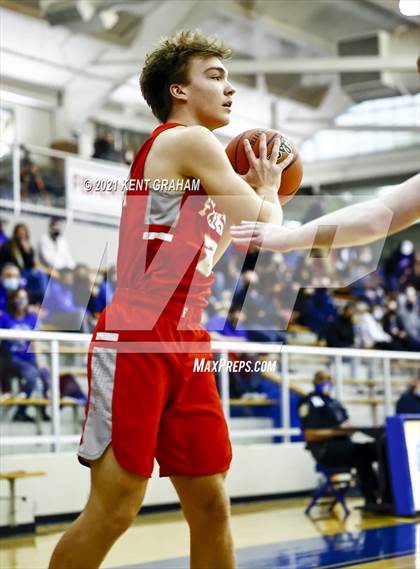 Thumbnail 3 in Fishers vs Hamilton Southeastern (IHSAA Sectional Round 1 Playoff) photogallery.