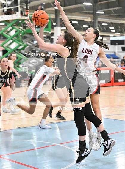 Thumbnail 2 in Long Island Lutheran vs. Archbishop Mitty (Nike Tournament of Champions - Championship) photogallery.