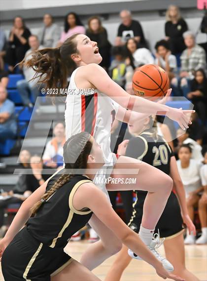 Thumbnail 2 in Long Island Lutheran vs. Archbishop Mitty (Nike Tournament of Champions - Championship) photogallery.