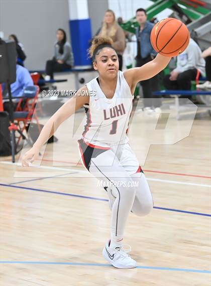 Thumbnail 2 in Long Island Lutheran vs. Archbishop Mitty (Nike Tournament of Champions - Championship) photogallery.