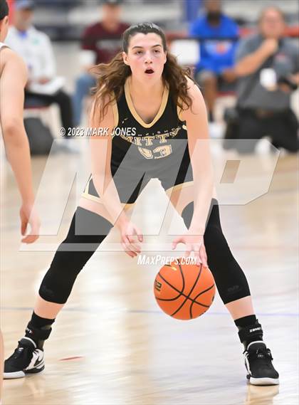 Thumbnail 3 in Long Island Lutheran vs. Archbishop Mitty (Nike Tournament of Champions - Championship) photogallery.