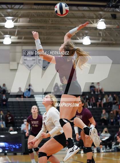 Thumbnail 3 in Magnolia West @ College Station photogallery.