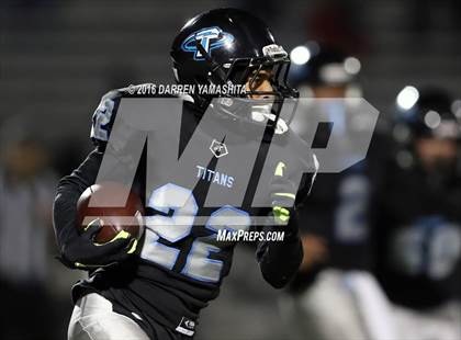 Thumbnail 2 in Hercules vs. San Marin (CIF NCS Division 4 1st Round) photogallery.