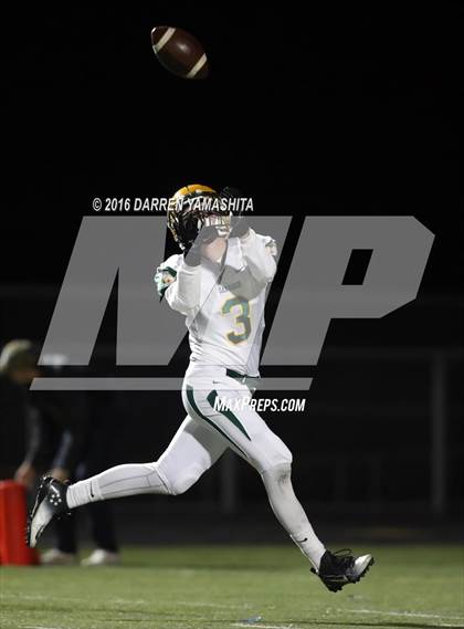 Thumbnail 3 in Hercules vs. San Marin (CIF NCS Division 4 1st Round) photogallery.
