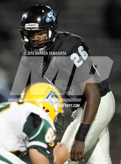 Thumbnail 3 in Hercules vs. San Marin (CIF NCS Division 4 1st Round) photogallery.