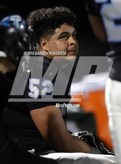 Thumbnail 2 in Hercules vs. San Marin (CIF NCS Division 4 1st Round) photogallery.
