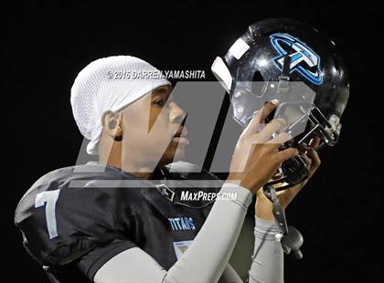 Thumbnail 3 in Hercules vs. San Marin (CIF NCS Division 4 1st Round) photogallery.